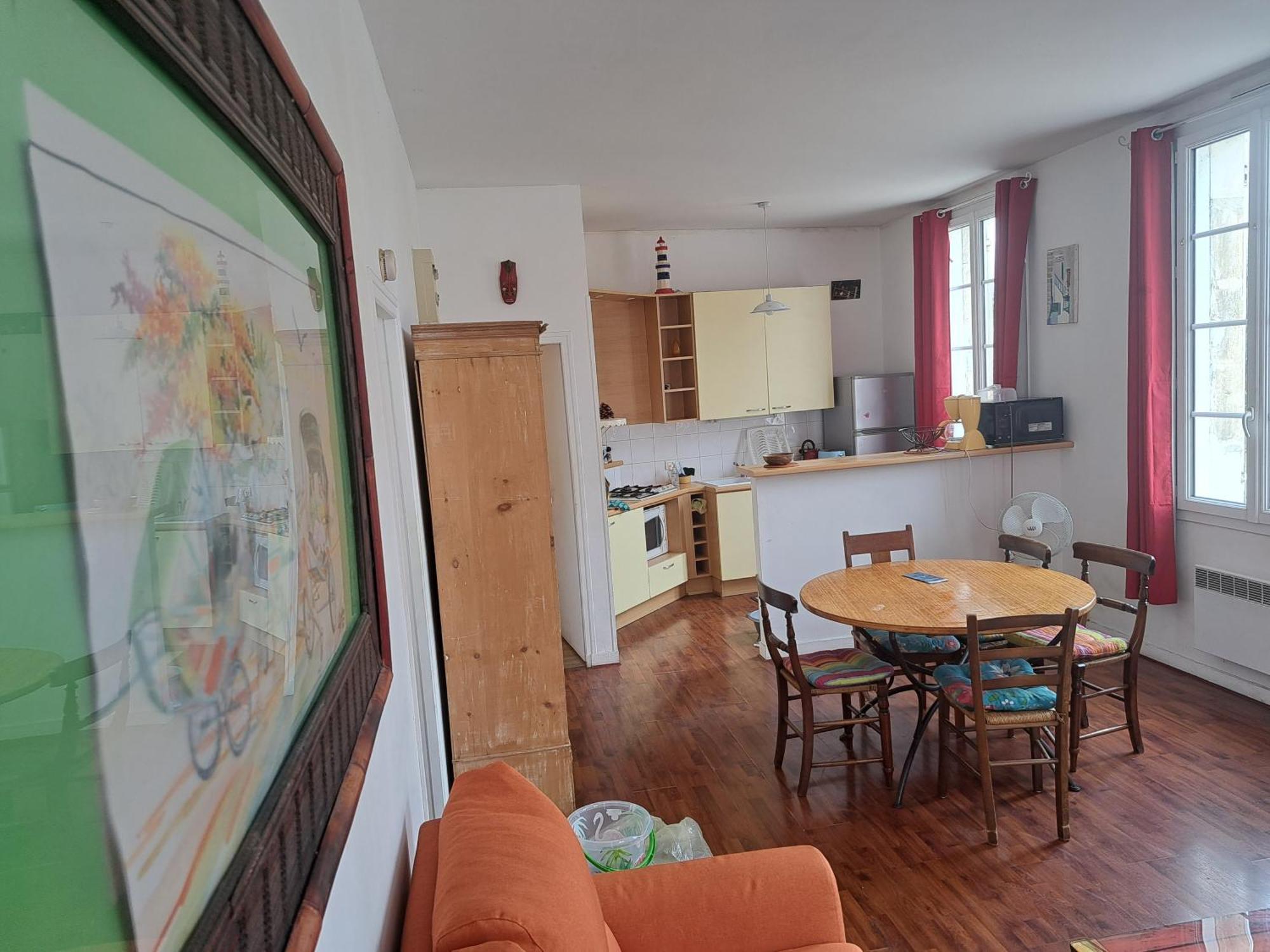 Appartement Loft Vue Imprenable Sur Le Vieux Saintes Extérieur photo
